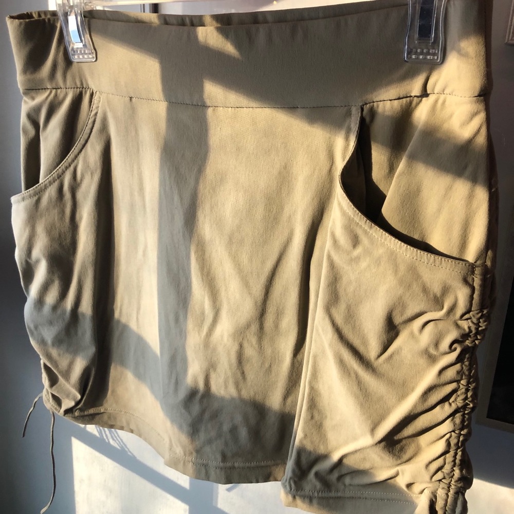 Khaki Columbia Hiking Skort